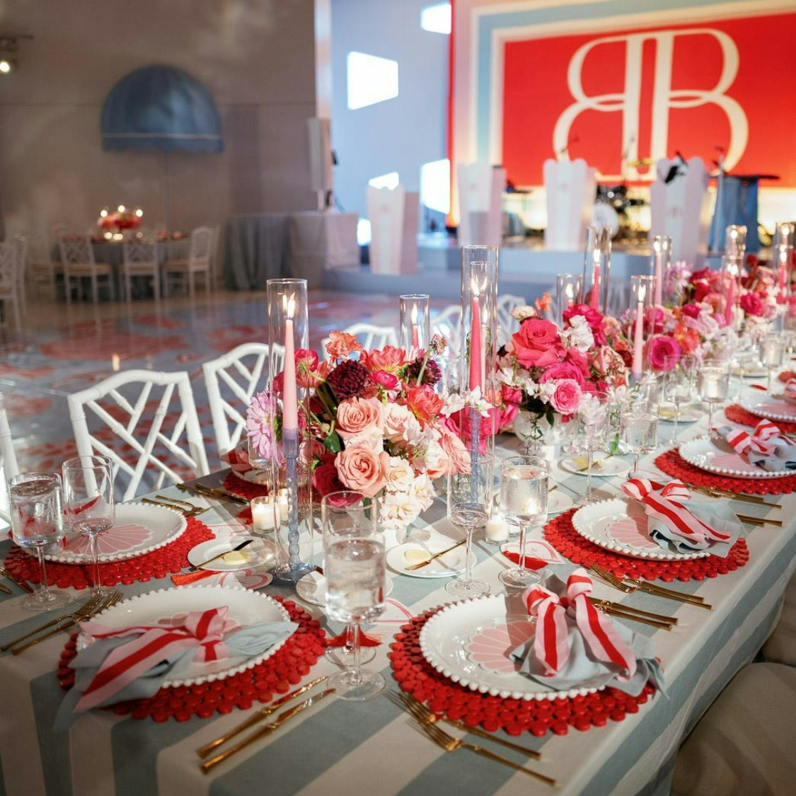 pink-red-wedding-reception