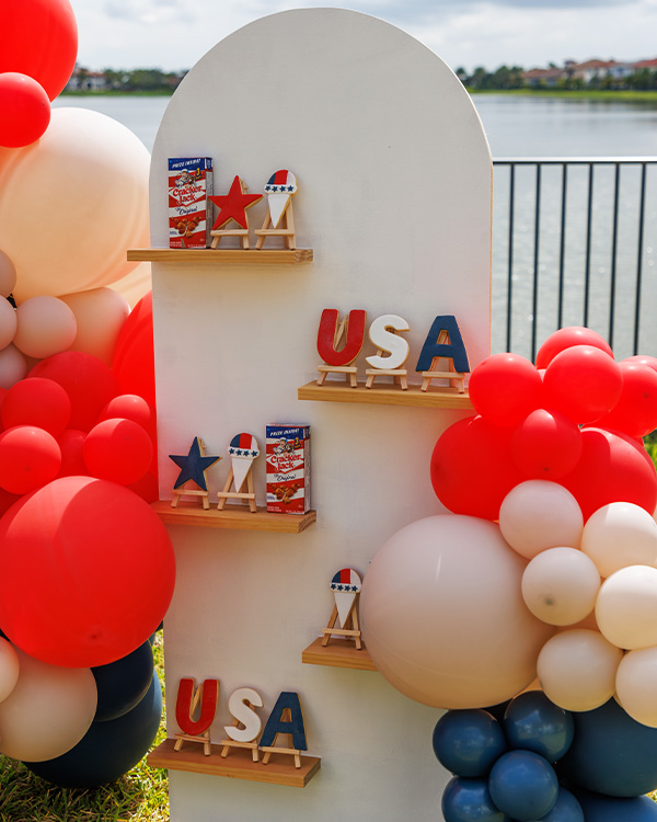 patriotic-party-wall