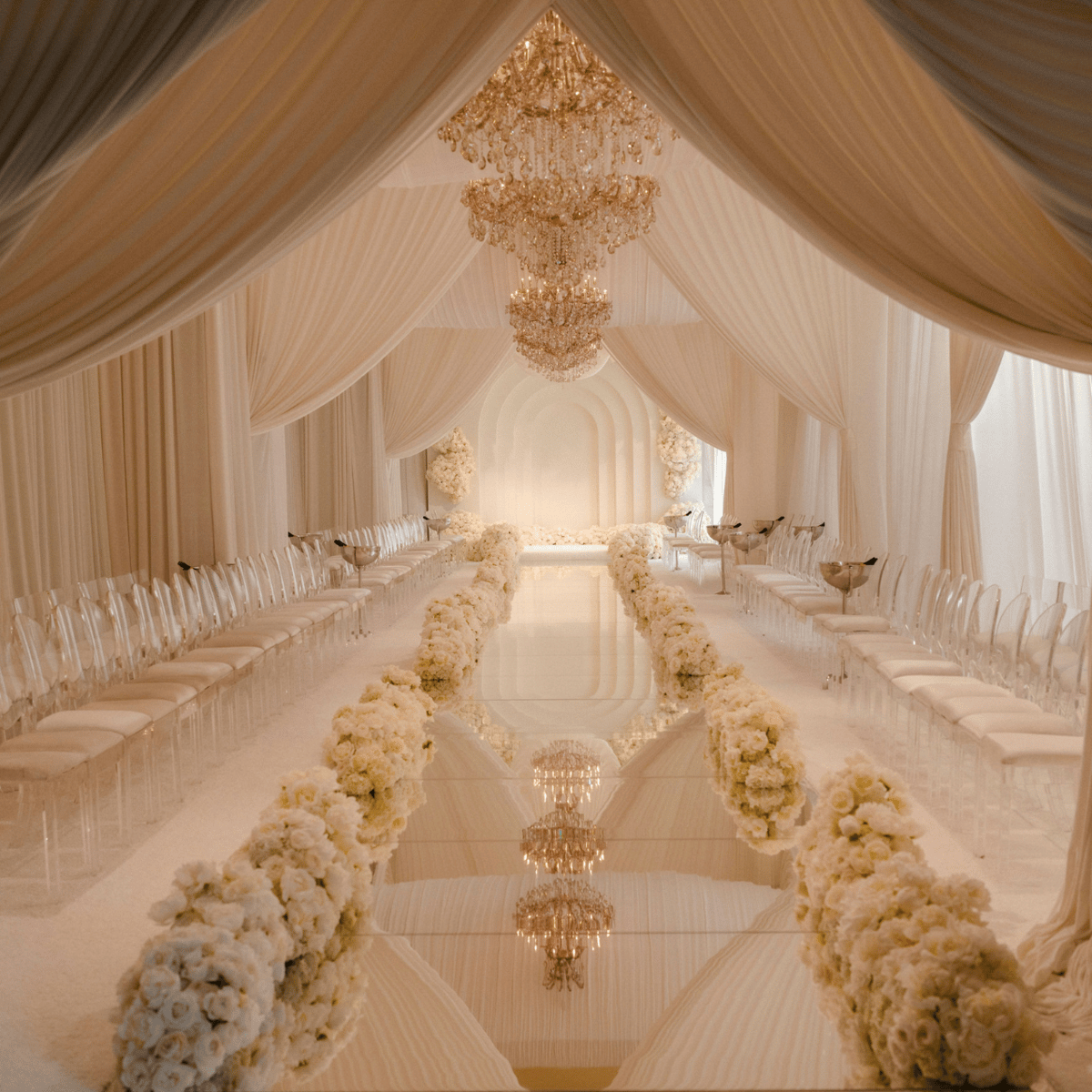 revelry-runway-aisle